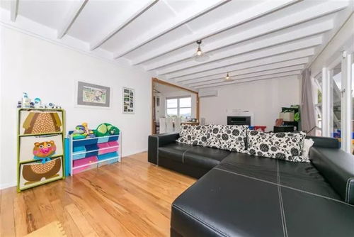 西区Massey 4房静街住宅 翻新厨房浴室，出租潜力大，近购物中心与高速，自住投资两相宜