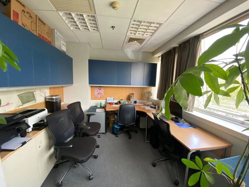 上地西二旗商圈精装办公空间热租 金隅嘉华大厦130平方米带家具优质单元